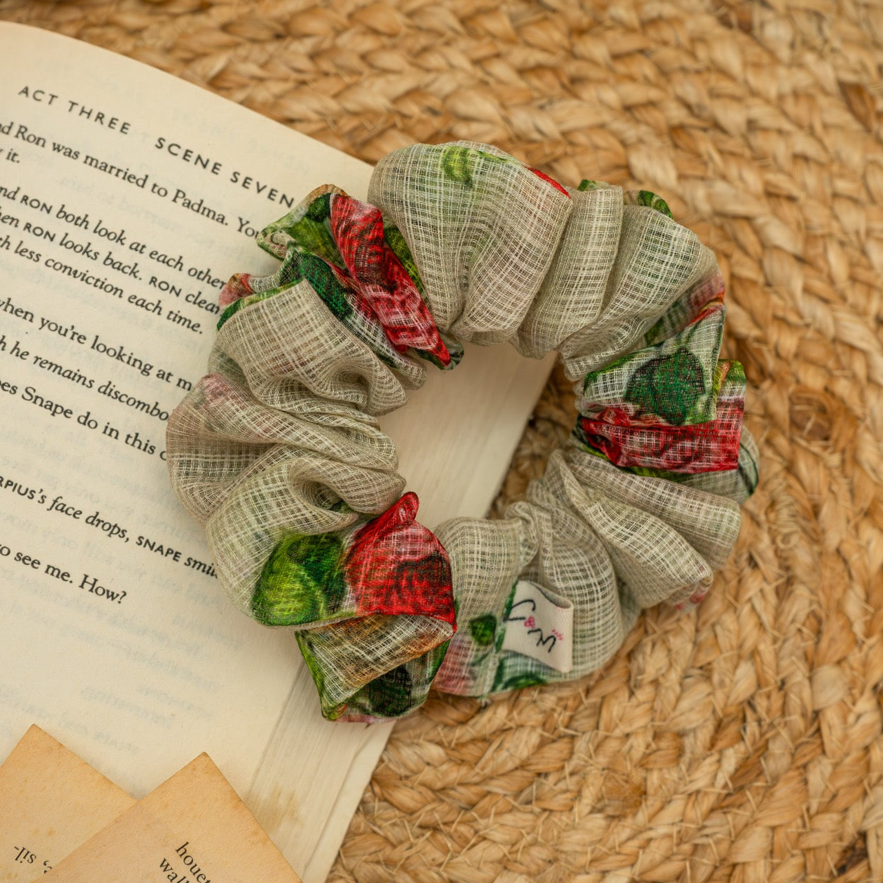 Bloom Kota Dura-Flex Scrunchie