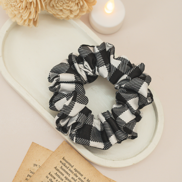 Salt & Pepper Dura-Flex Scrunchie