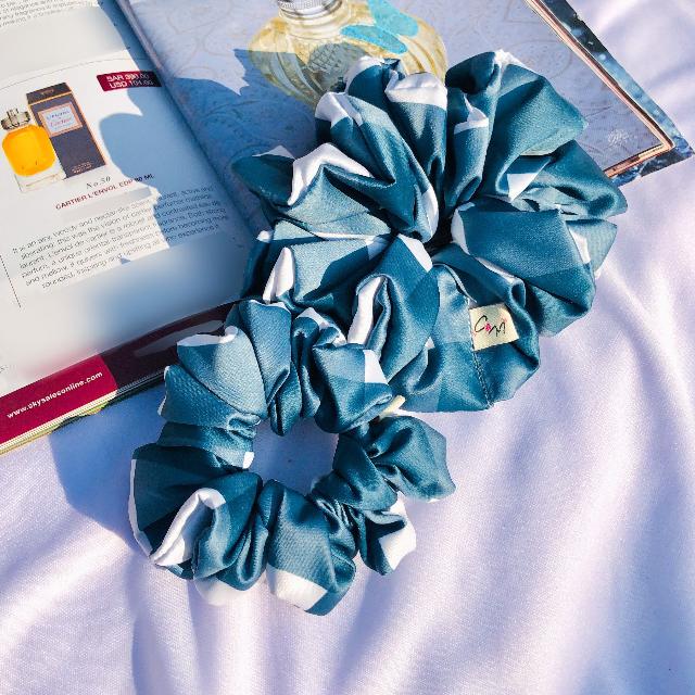 Charlotte Dura-Flex Scrunchie