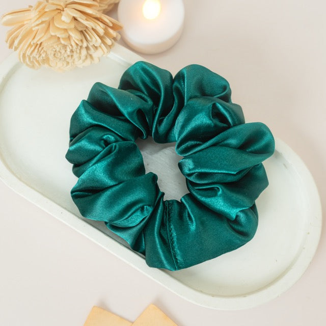 Castleton Green Dura-Flex Scrunchie