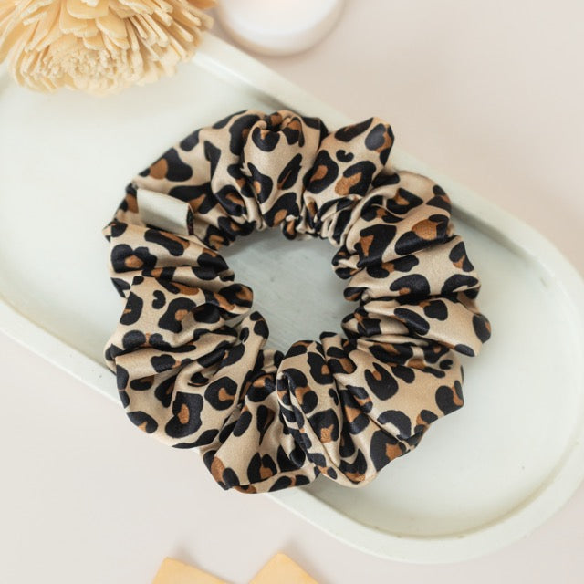 Leoparda Dura-Flex Scrunchie