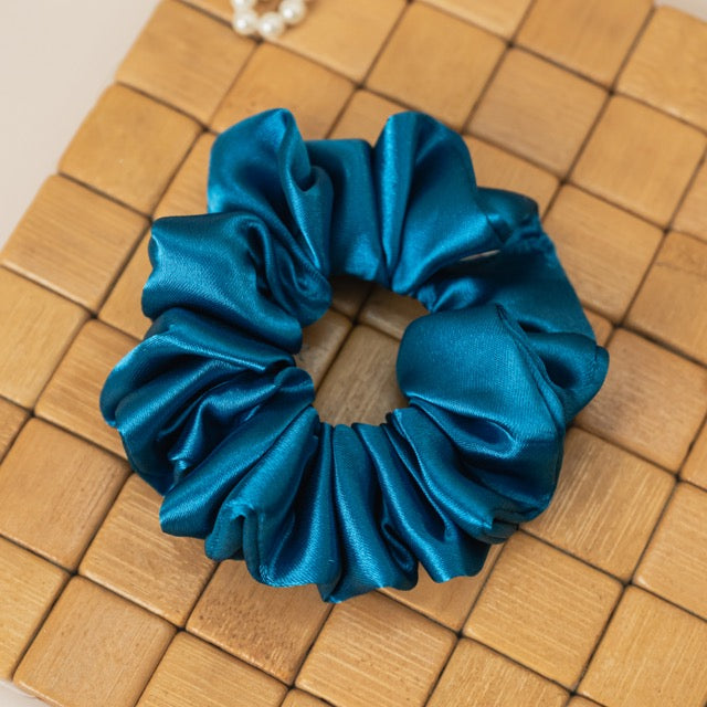 Sapphire Dura-Flex Scrunchie